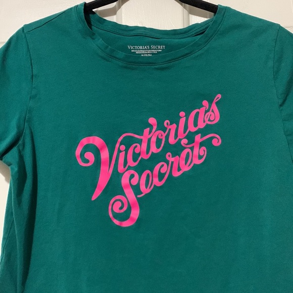 Victoria’s Secret 100% cotton green with pink writing t-shirt - Picture 3 of 7